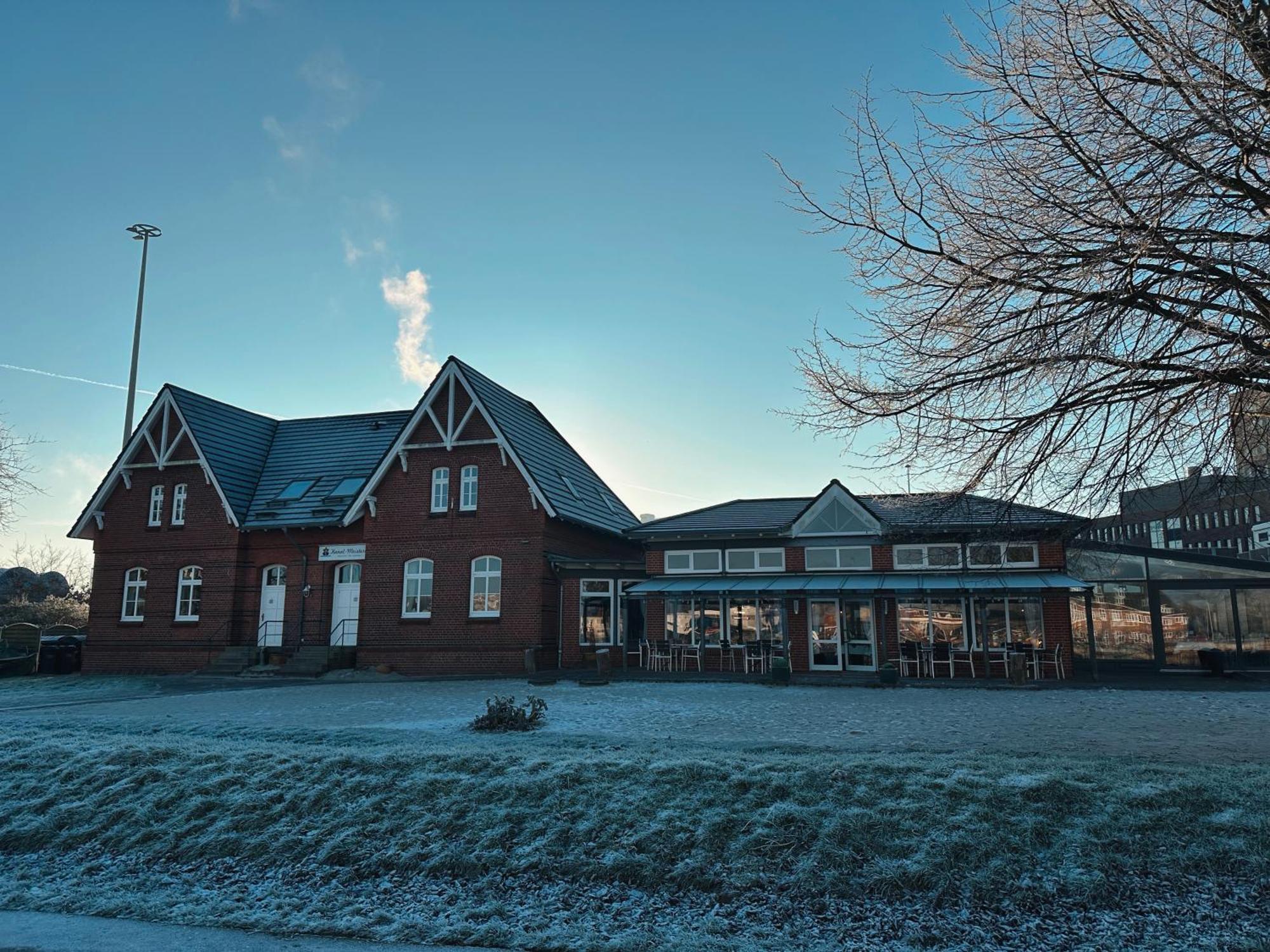 Kanal-Haus "Das Gaestehaus Direkt Am Nok" Osterrönfeld Dış mekan fotoğraf