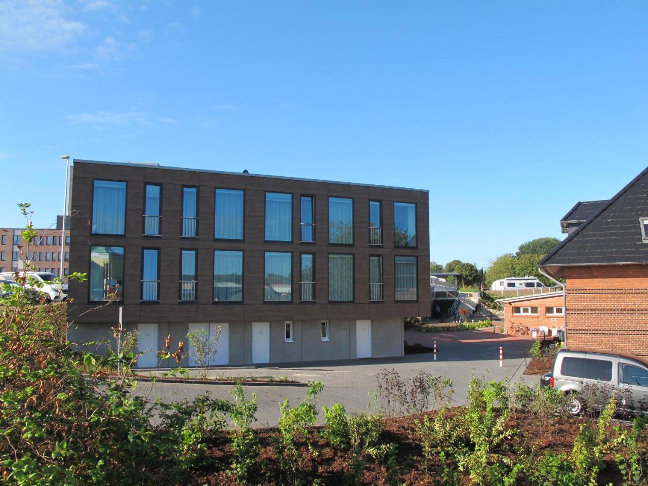 Kanal-Haus "Das Gaestehaus Direkt Am Nok" Osterrönfeld Dış mekan fotoğraf